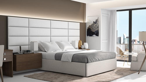 Modern bedroom interior with a king-size bed, nightstands, and a vantpanel layout.