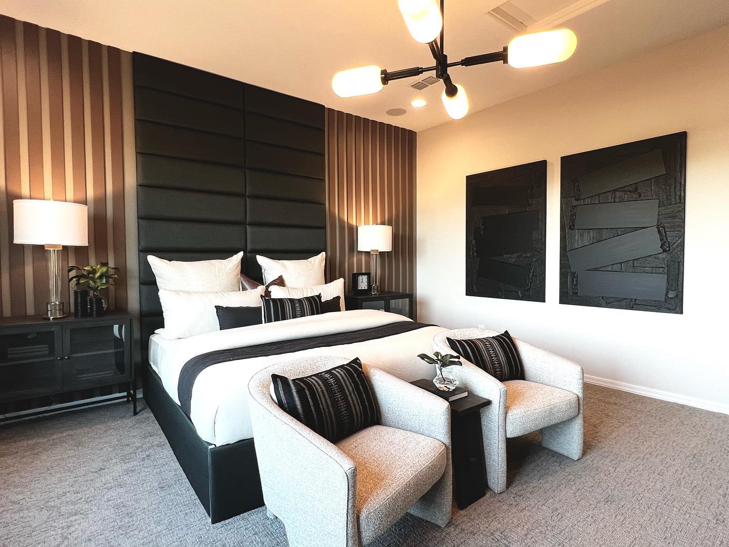 Where I’d like to be spending my Sundaze 🤎
.
.
#pgidt #bedroomdecor #bedroomdesign #bedroom #bedroominspo #modern #moderndesign #masculine