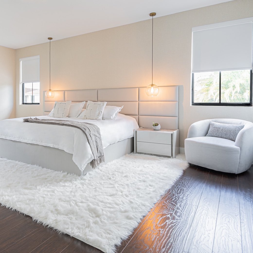 Master Bedroom at our #doral project!
•
#masterbedroom #neutraldesign #masterbedroomdesign