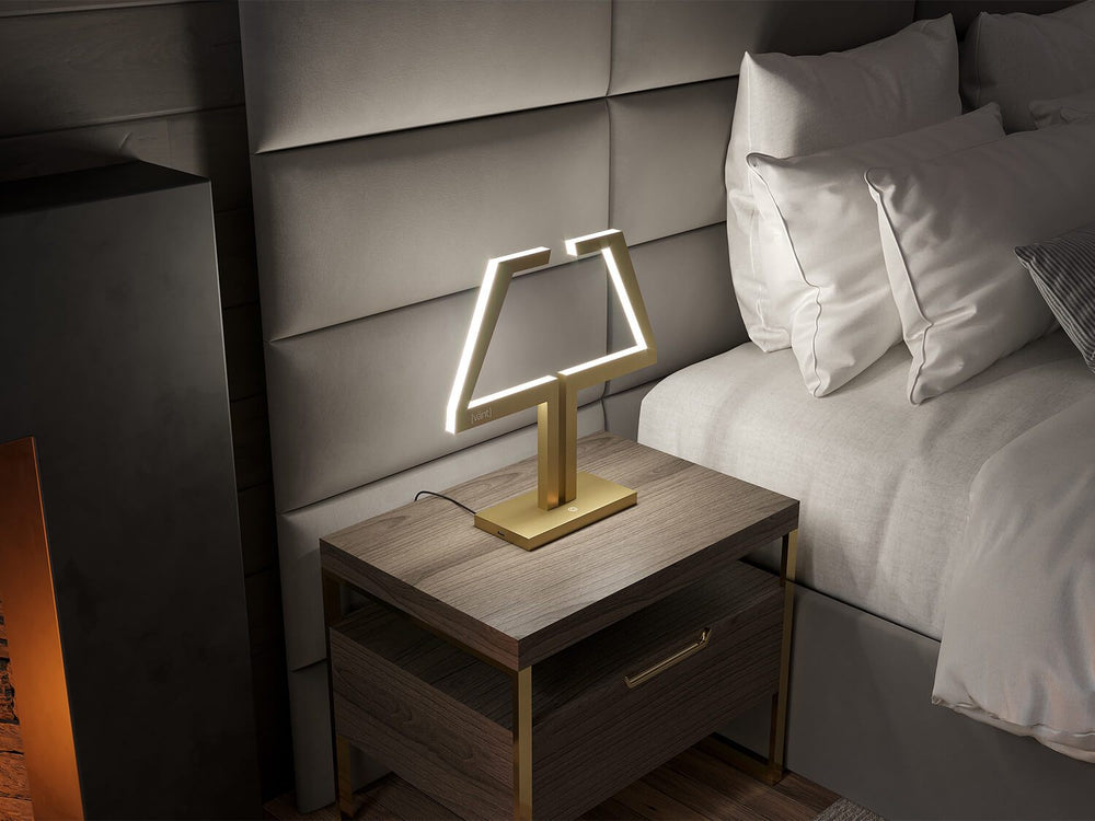 Brushed Brass Vant Outline Lamp 
